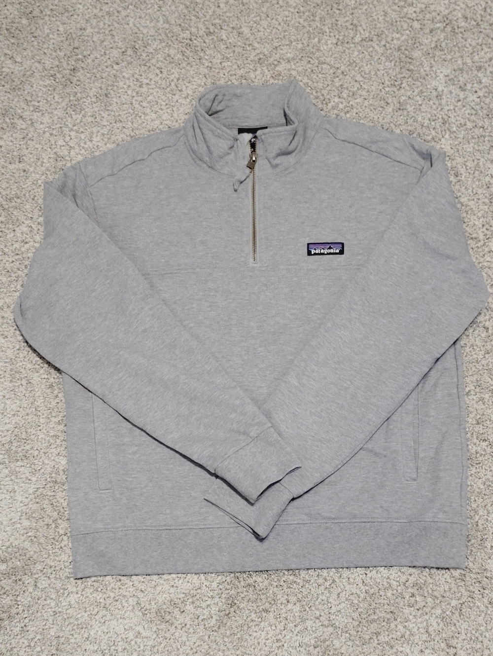 Patagonia Women's Light Gray Half-Zip Sweater